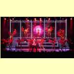 entertain18200.jpg
